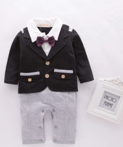 CONJUNTO ENTERITO CON CHAQUETA Y HUMITA